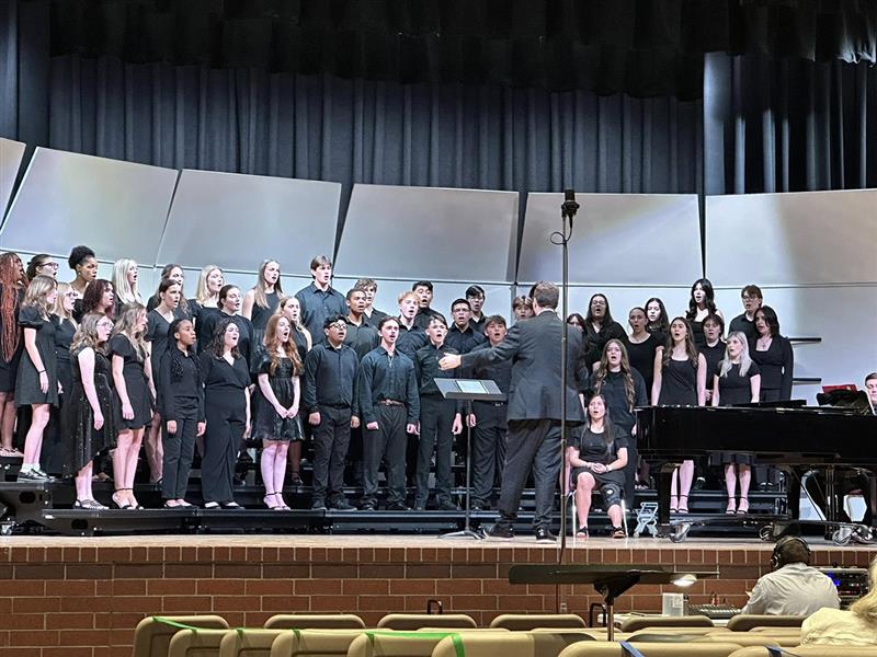 WHITEHOUSE, Texas — The Hallsville High School choir program delivered outstanding performances at the annual UIL Concert and Sightreading Contest, held April 1–2 in Whitehouse. The Non-Varsity Treble Choir earned straight Division I ratings for their concert performance, a notable accomplishment f